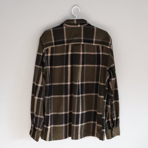 Produkt Green Flannel XL Buttoned Plaid Pocket Long Sleeve Thick Sweater T-Shirt - Picture 2 of 15